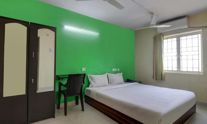Teynampet Hotel | FabHotel Green Tree Inn