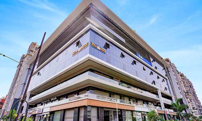 Surat Hotel | Fabhotel Magnus