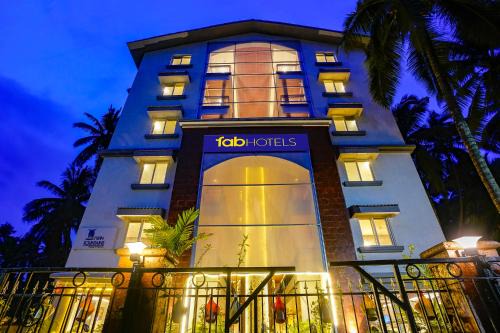 Gauravaddo Hotel | FabHotel Prime Twin Fountains