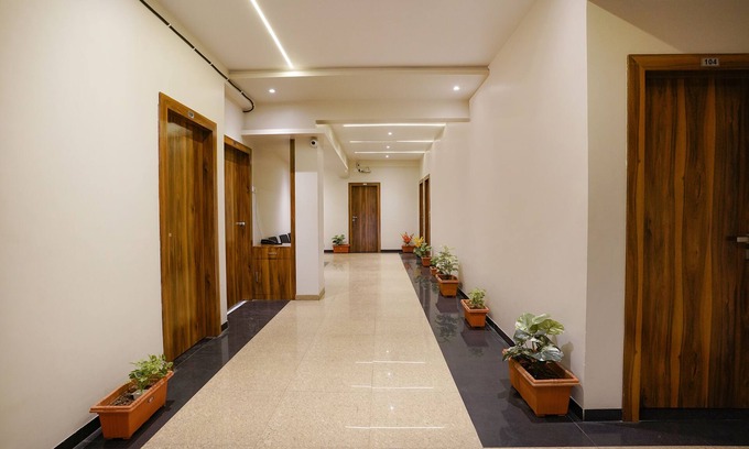 Niphad Hotel | Fabhotel Priya Lodging