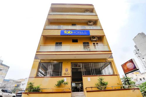 Thoraipakkam Hotel | Fabhotel Vista Park - Near to cognizant TCO office