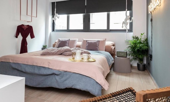 Monastiraki Apartment | Fabulous 1BR Double Suite near Roman Agora