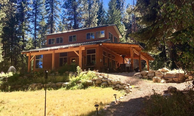 Garden Valley Cabin | Fabulous ADA Accessible Cabin Nestled int he Pines with Private Hot Tub!