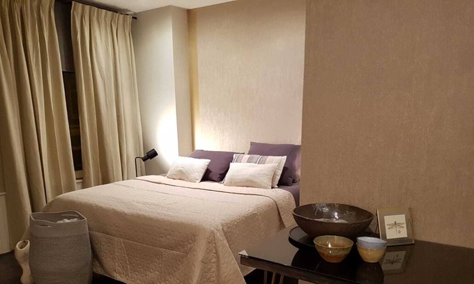 Oude Pijp Bed & Breakfast | Fabulous Boutique private guestroom near Museum Quartier