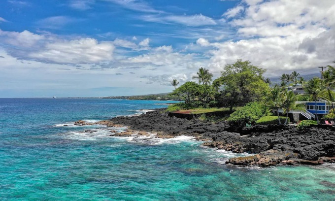 Keauhou Condo | Fabulous Kona oceanfront 6 bedrooms for 12!