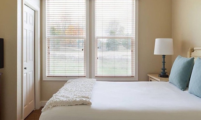Boyne Falls Resort | Fabulous Scenic Fall Retreat Oct 2-9
