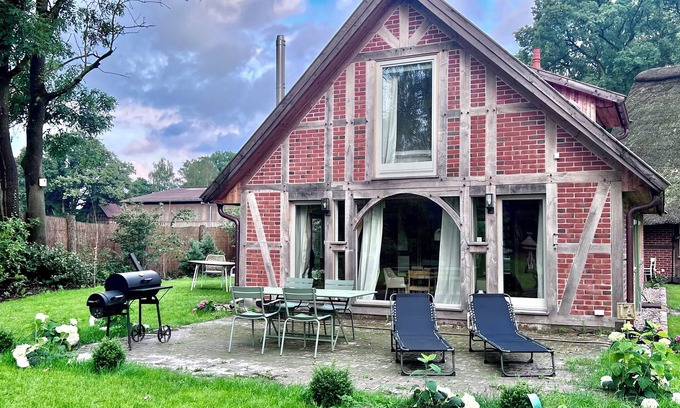 Trebel House | Fachwerk Feriencottage NEU Saniert in 2024 Nähe Nemitzer Heide und Gartower See