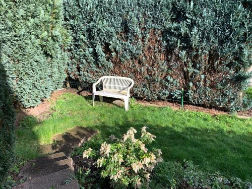 Oberdorla House | Fair House Near Düsseldorf- 5 Bedrooms, Garden, Terrace Parking