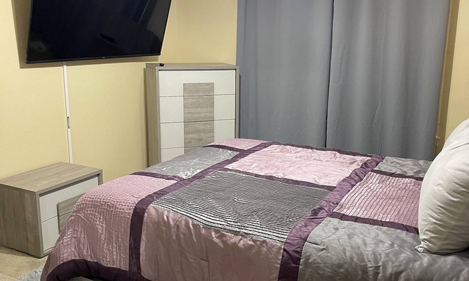 Fairburn House | Fairburn retreat just 19 minutes from Camp Creek Marketplace