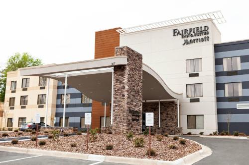 Rockingham Hotel | Fairfield Inn & Suites by Marriott - Rockingham, NC