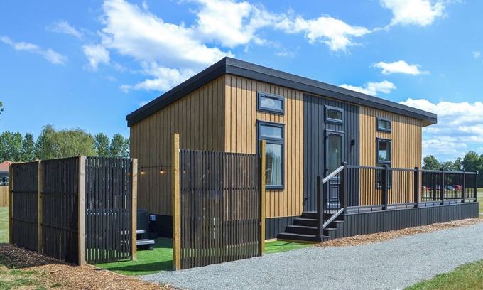 Cottingham Cottage | Fairways Retreat 3 - UK50248