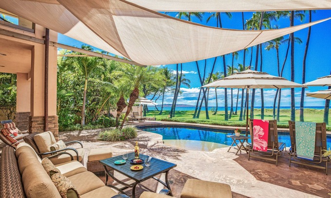 Kihei House | FALL DISCOUNTED SPECIALS - FIVE BEDROOM BEACHFRONT SOUTH MAUI HOME - MODERN!