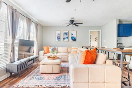 Auburn House | Fall Rate Special! Auburn Stay & Play