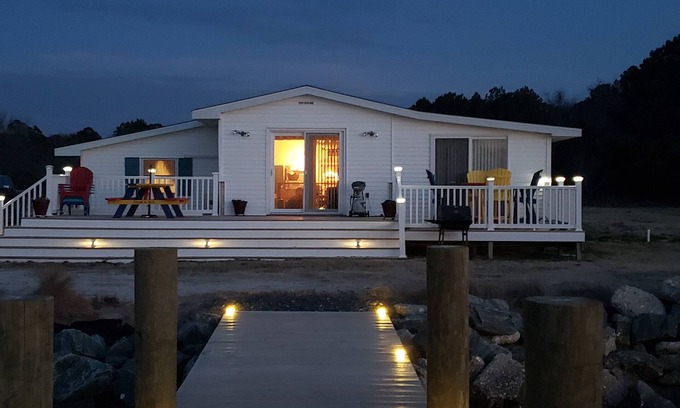 Deal Island Cottage | FALL RETREAT at a "Cozy" Waterfront Cottage