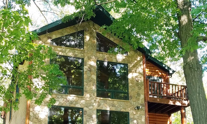 Ripon Cabin | Fall Weeks Available! 7 Bed/4 Bath Home with Sunset Views!