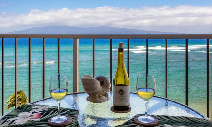 Kahana Condo | FALL/WINTER SALE, 5 STAR Ocean Front, AC, with Views You Won't Forget, sleeps 4