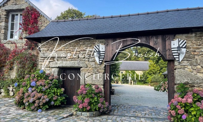 Canihuel House | Familiale du Manoir de Kerollivier