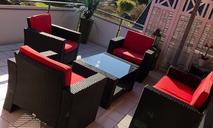Fredenbeck Apartment | Familien- und Haustierfreundliche Wohnung in Fredenbeck mit Dachterrasse & Kamin