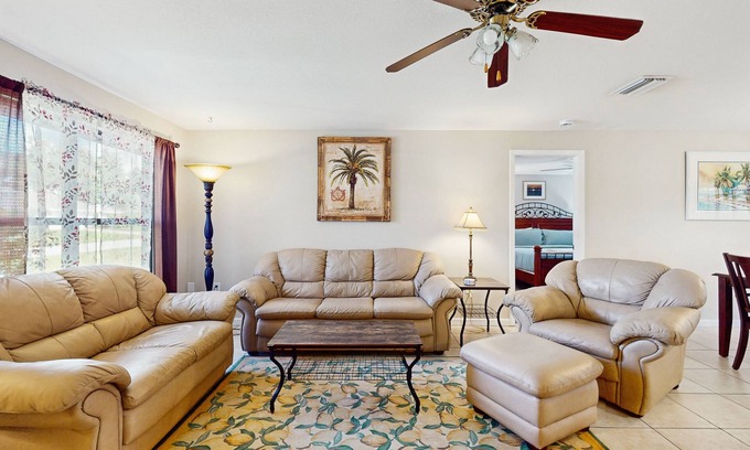Port Charlotte House | Family and dog friendly pool home, close to beaches, harbor and river, W/D, AC
