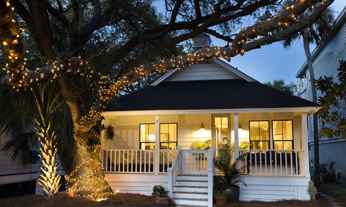 Isle of Palms Cottage | Family Beach Cove.