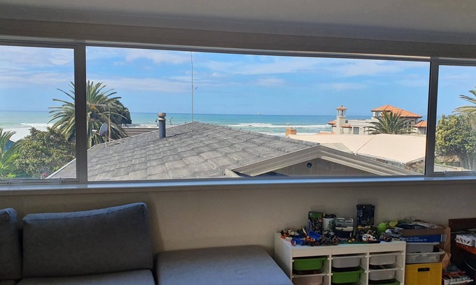 Mount Maunganui House | Family beach house at the Mount