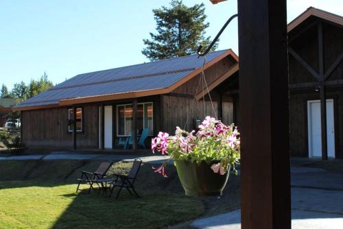 Island Park Ski Chalet | Family Cabin Unit 7