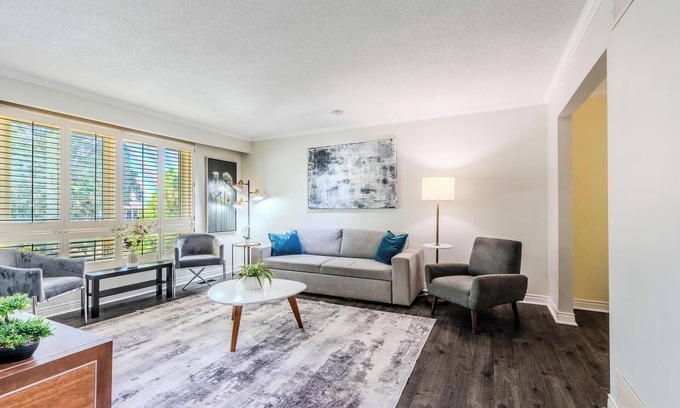 Hamilton Apartment | Family-Friendly 2BR Sleeps 6