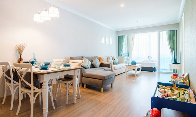 Nong Kae Condo | Family-Friendly 3BR Suite Free Water Park Walk to Beach & Cicada Night Market
