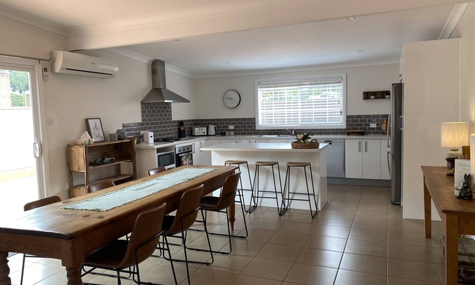 Goulburn House | Family friendly central cottage