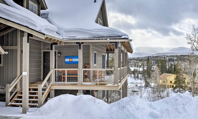 Rendezvous Cabin | Family-Friendly Fraser Getaway - Walk to Shuttle!