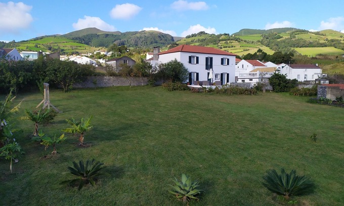 Vila Franca do Campo House | Family friendly house situated next to the beaches in the center of the island