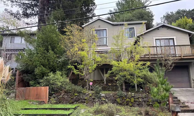 Mill Valley House | Family Friendly Home