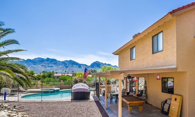 Copper Creek House | Family Friendly home - Heated Pool and Spa surrounded by Gorgeous Mountain Views