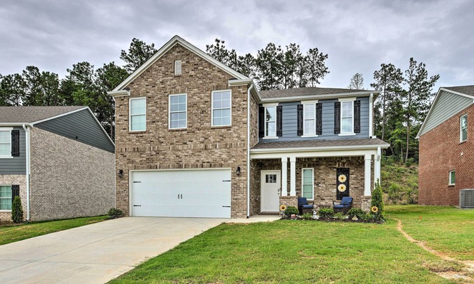 Gardendale House | Family-Friendly Home 17 Mi to Dtwn Birmingham