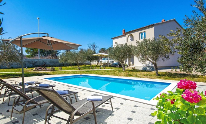 Nin House | Family friendly house with a swimming pool Nin, Zadar (K-19431)