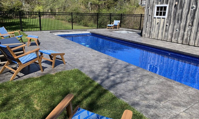 Chatham House | Family friendly luxury home with heated pool and spa
