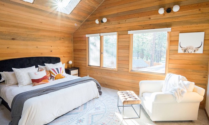 Sisters House | Family-Friendly, Modern Home with Extra Large Hot Tub with EV Charger