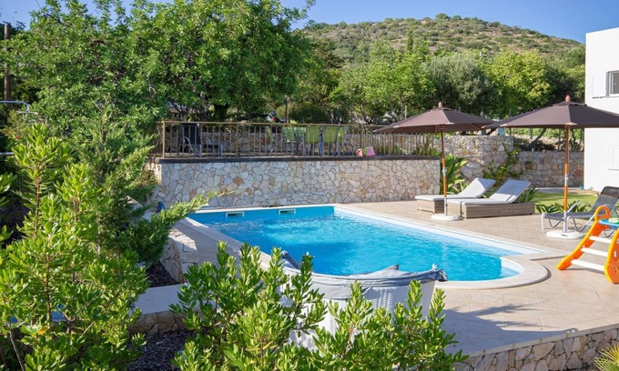 Vale Grande Villa | Family friendly, quiet house, comfortable and spacious, with panoramic