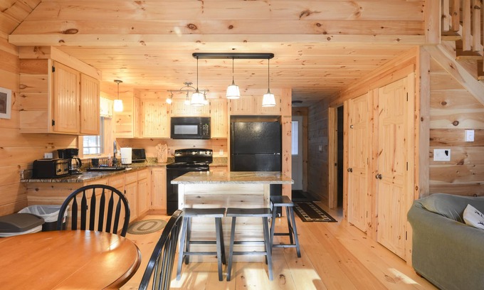 Chocorua Cabin | Family Friendly Rustic Newly Renovated Cabin Abutting The White Lake State Park.