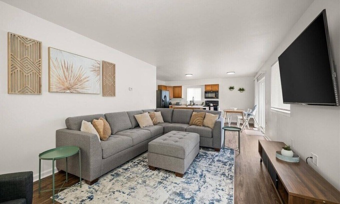 Spokane House | Family Friendly Haven I Renovated & Spacious