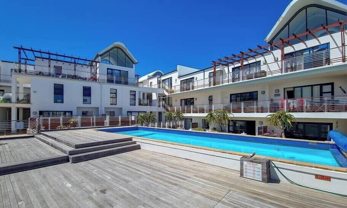 Big Bay Apartment | Family fun-sea,sand,surf- Secure-pool, balcony