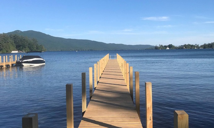 Bolton Landing House | Family getaway to Bolton Landing