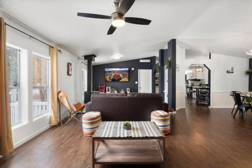 Williams House | Family Grand Canyon Pit Stop