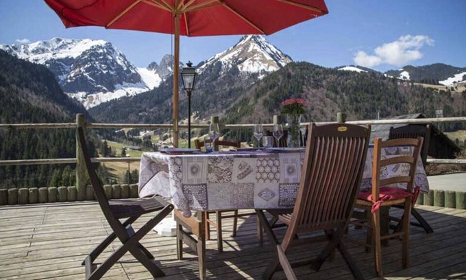 Abondance Ski Chalet | Family holidays in a cosy chalet in Abondance: ski Nature and View
