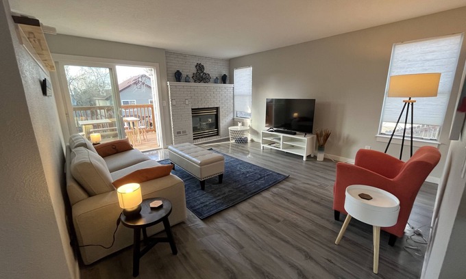 The Meadows House | Family home by Butterfield Park in festive Castle Rock for the holiday season!
