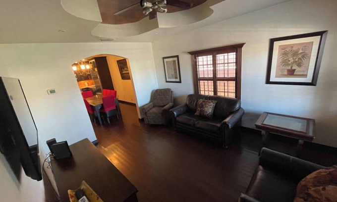 Eastern Division House | Family home in central laredo