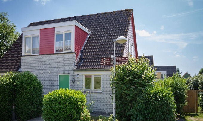 Wemeldinge House | Family Home near Beaches