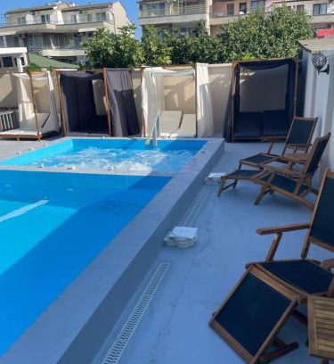 Chernomorets Hotel | Family Hotel Malibu