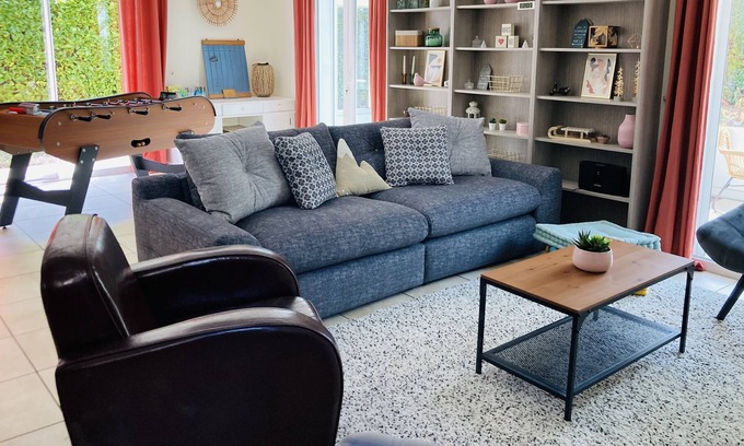 Cauterets House | Family house 10pers - 3bedrooms/2bathrooms - Garden and veranda