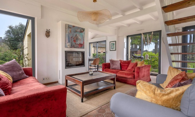 Arzon Ski Chalet | Family house for 8 with views of the Gulf